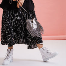 Load image into Gallery viewer, Katy Metallic Silver Bag
